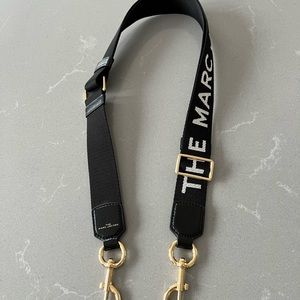 Marc Jacobs logo purse strap